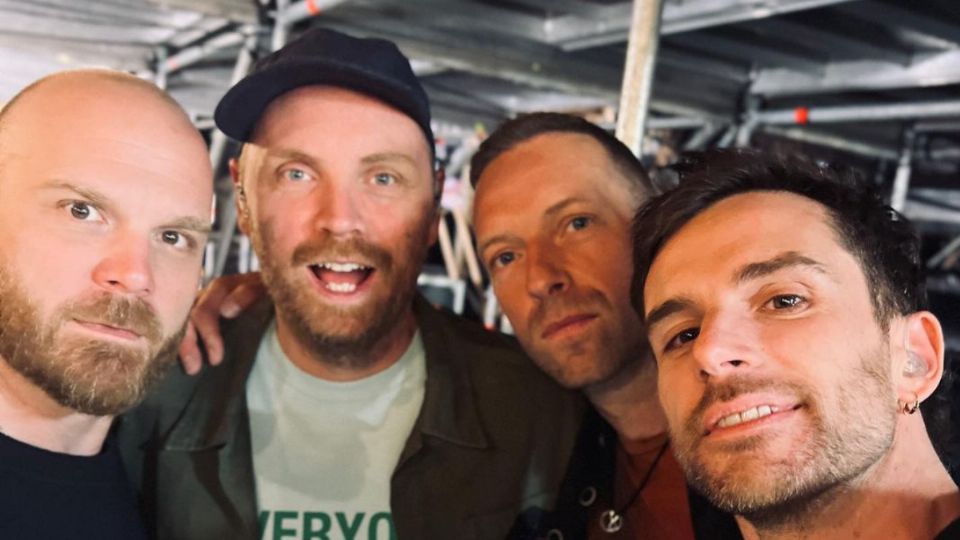 Integrantes de Coldplay, posando. Fuente: Instagram @coldplay