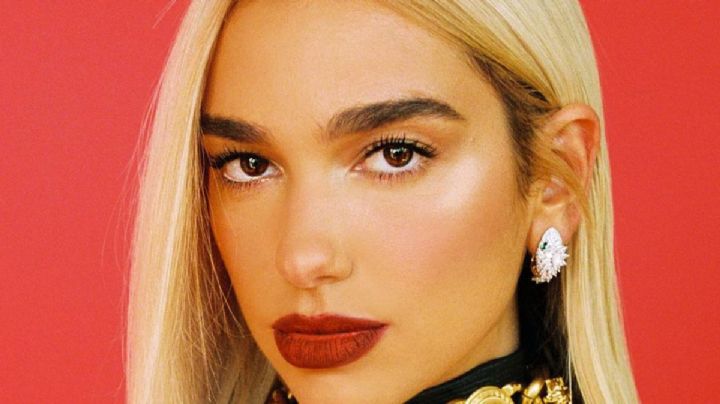 En corset rosa, Dua Lipa aturde con su hermosura