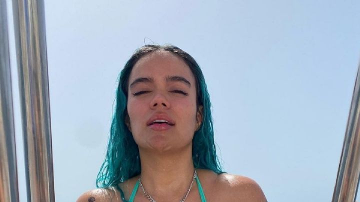 5 fotos que demuestran que Karol G no le tiene miedo a la celulitis