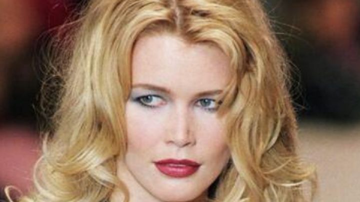 Así de bella luce hoy Claudia Schiffer, a sus 51 años