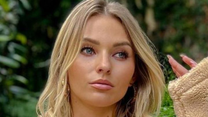 Irina Baeva impone tendencia con este look ‘colegiala’