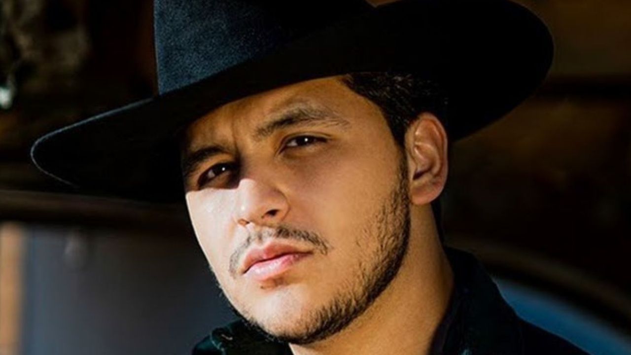 Christian Nodal a cuánto asciende la fortuna del cantante La Sabrosita