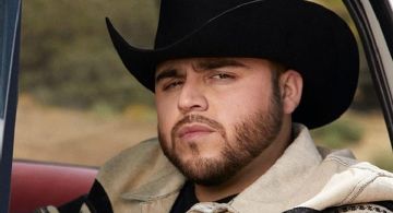 Viralizan videos de Gerardo Ortiz cantando narcocorridos en la Feria de Texcoco