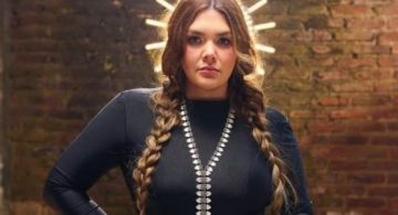 Se une Yuridia a mensajes de apoyo a inmigrantes